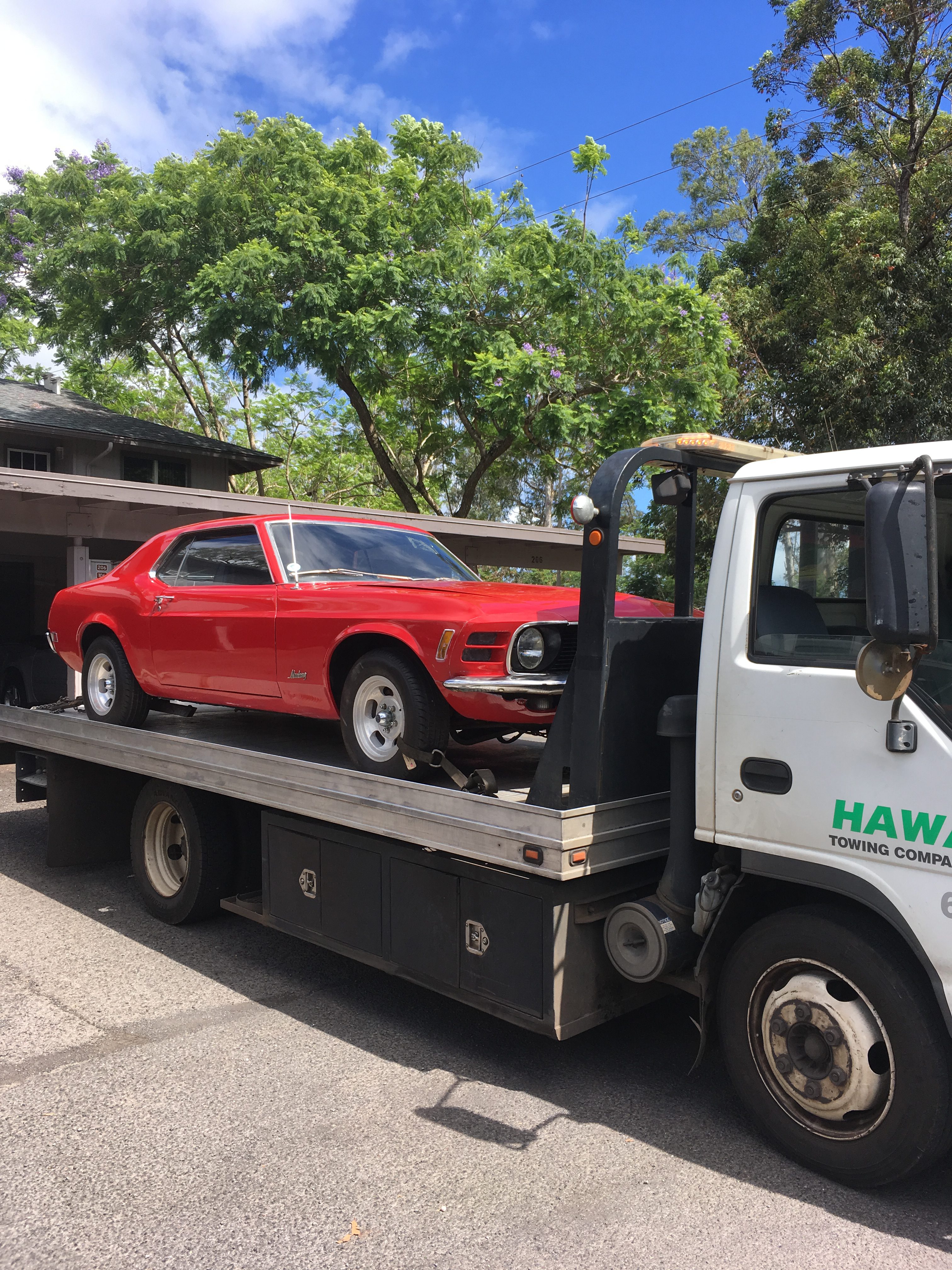 Flatbed Towing Service - Hawaii Towing Company Inc.