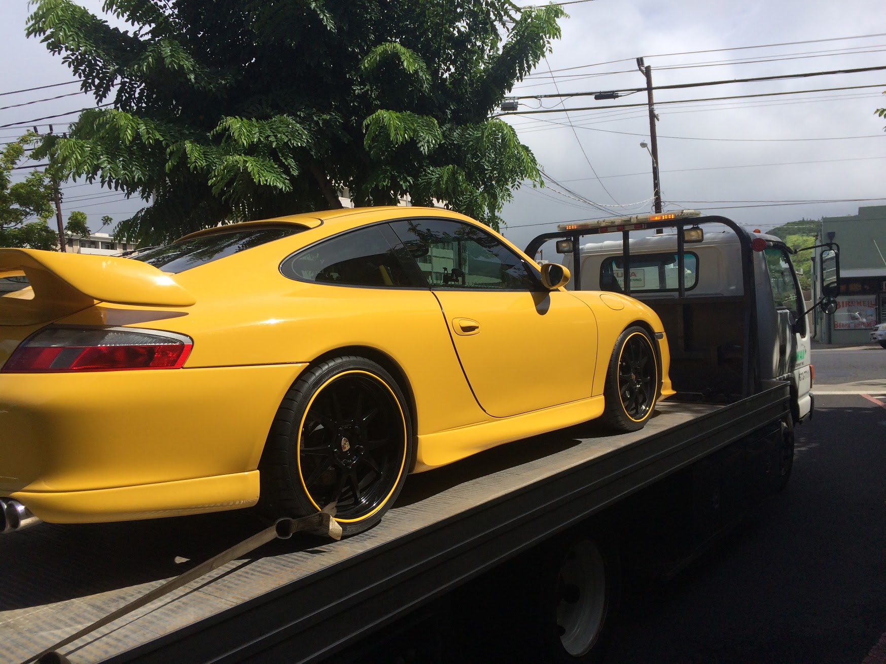 Flatbed towing near me